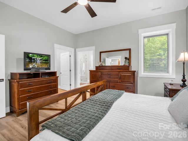 21 Rock Ridge Road, Mill Spring, NC 28756