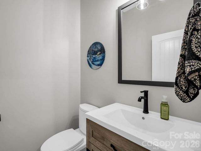 21 Rock Ridge Road, Mill Spring, NC 28756
