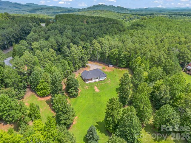21 Rock Ridge Road, Mill Spring, NC 28756