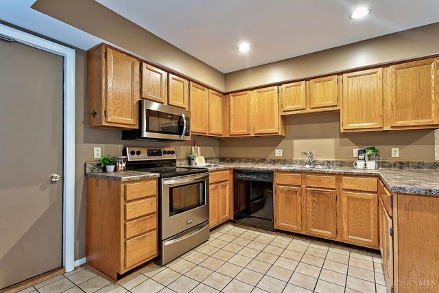 57 Evergreen Circle, Wyoming, OH 45215