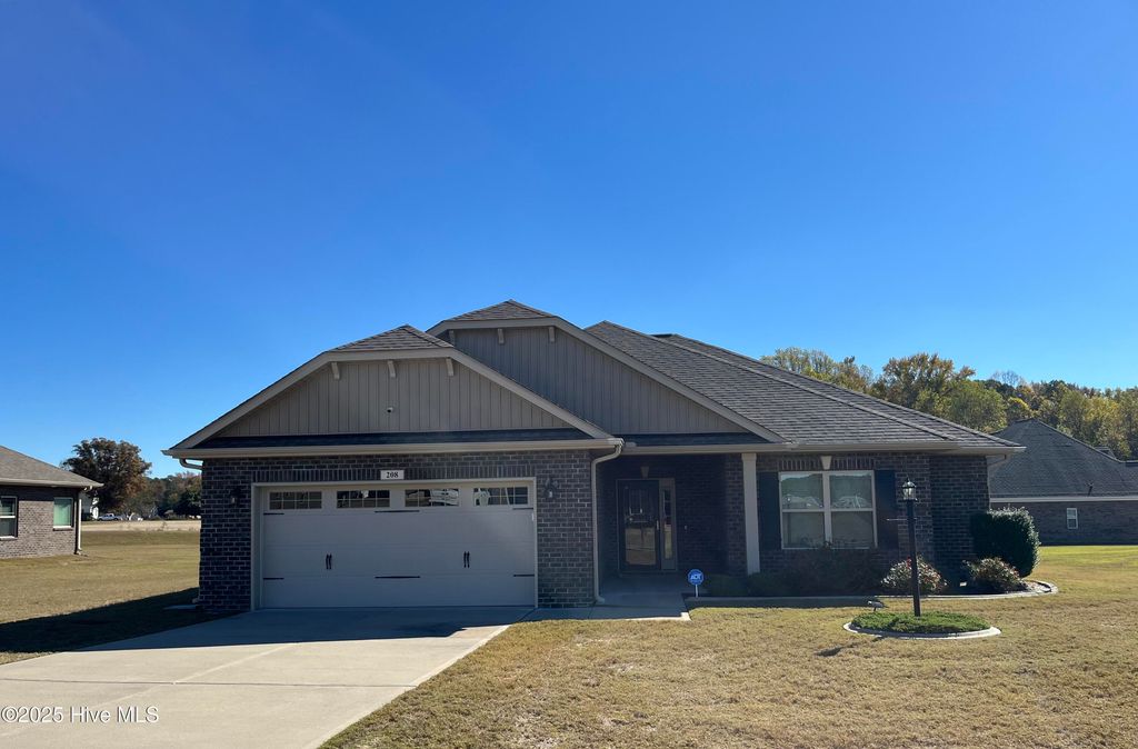 208 S Merganser Drive, Pikeville, NC 27863