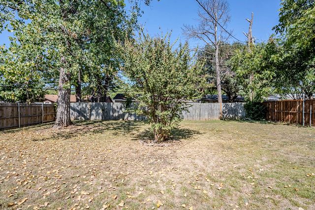 1612 Tyler Avenue, Euless, TX 76040