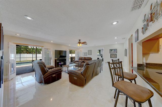 9628 122ND WAY, Seminole, FL 33772