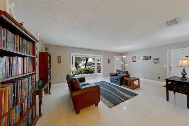 9628 122ND WAY, Seminole, FL 33772