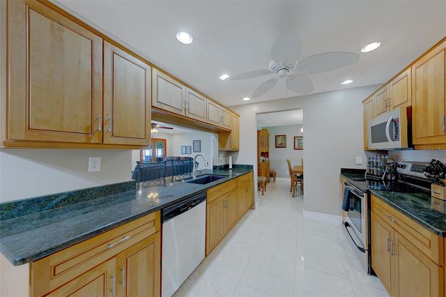 9628 122ND WAY, Seminole, FL 33772