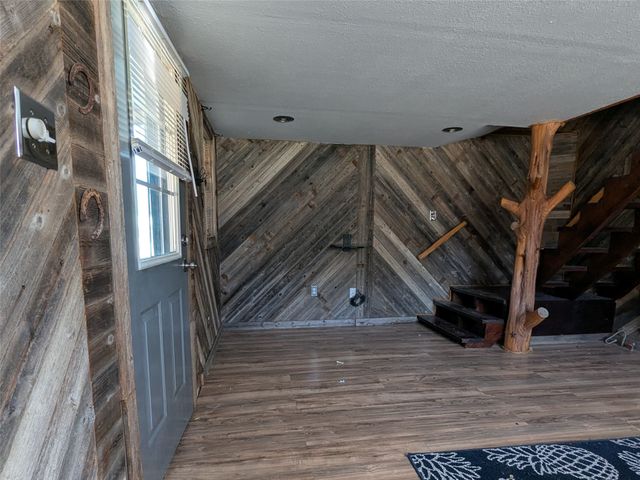 8161 Deer View Circle, Granbury, TX 76049