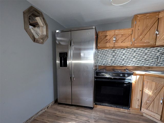 8161 Deer View Circle, Granbury, TX 76049