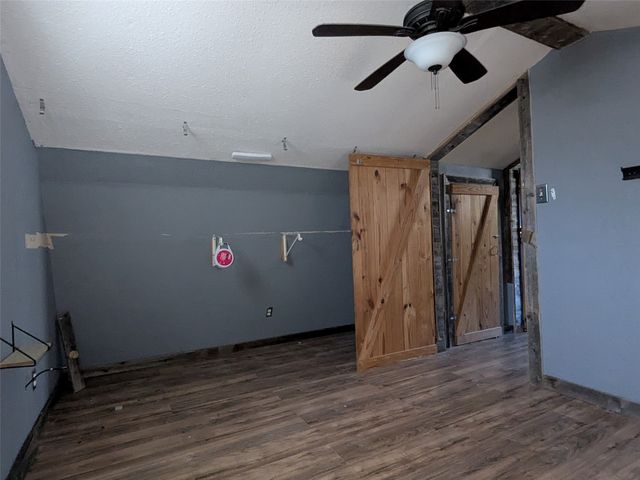 8161 Deer View Circle, Granbury, TX 76049