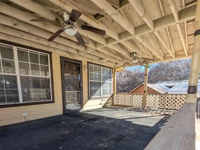 8161 Deer View Circle, Granbury, TX 76049