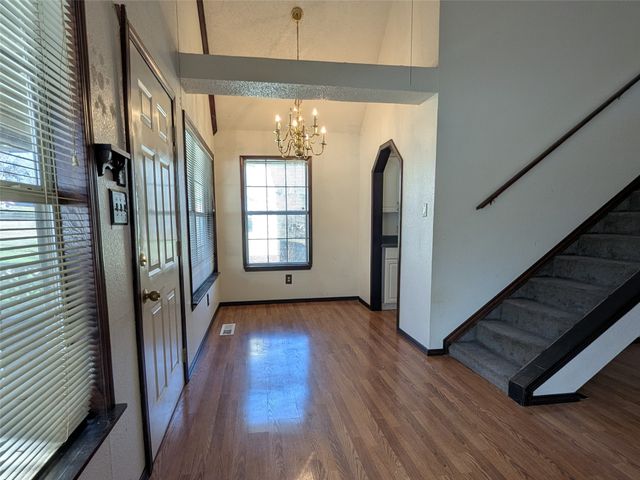 8161 Deer View Circle, Granbury, TX 76049