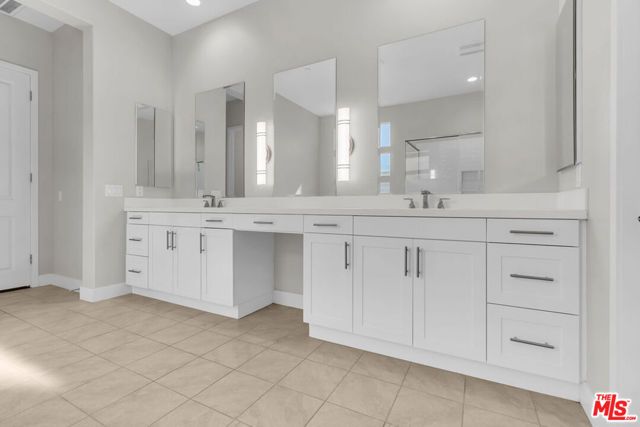 25145 Cherry Ridge Drive, Santa Clarita, CA 91387