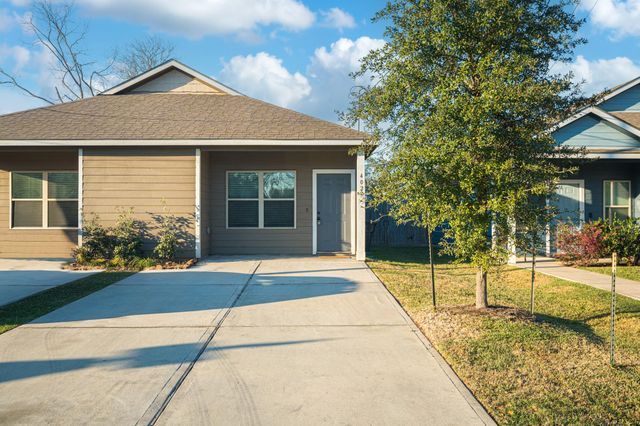 402 Avenue H, Conroe, TX 77301