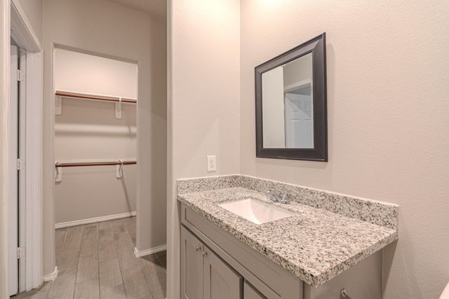 402 Avenue H, Conroe, TX 77301