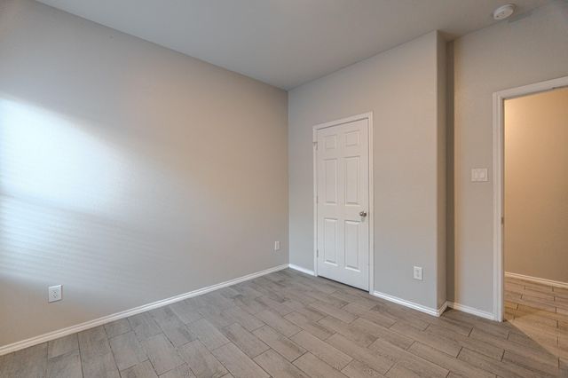 402 Avenue H, Conroe, TX 77301