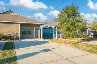 402 Avenue H, Conroe, TX 77301