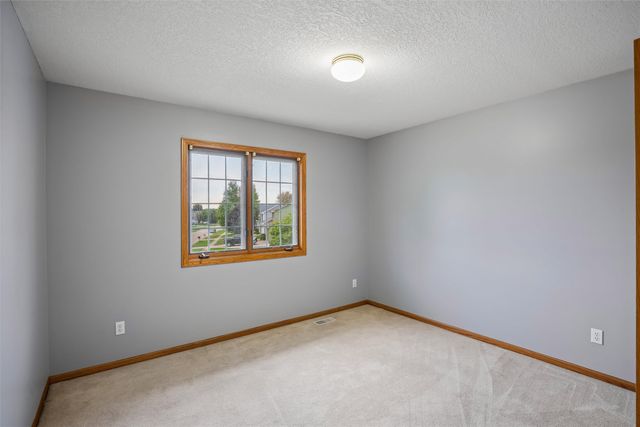 2910 NW 17th Court, Ankeny, IA 50023
