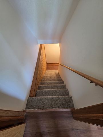 2910 NW 17th Court, Ankeny, IA 50023