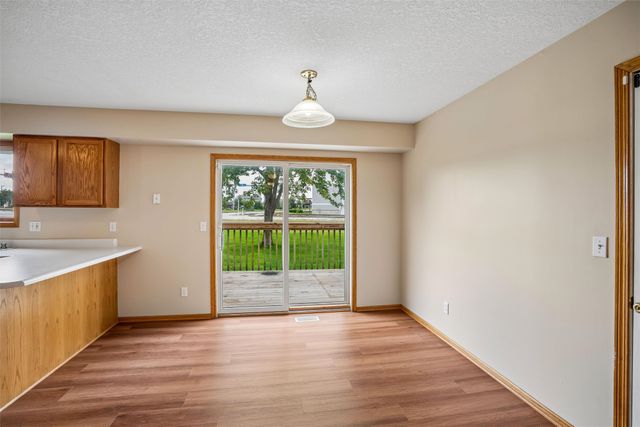 2910 NW 17th Court, Ankeny, IA 50023