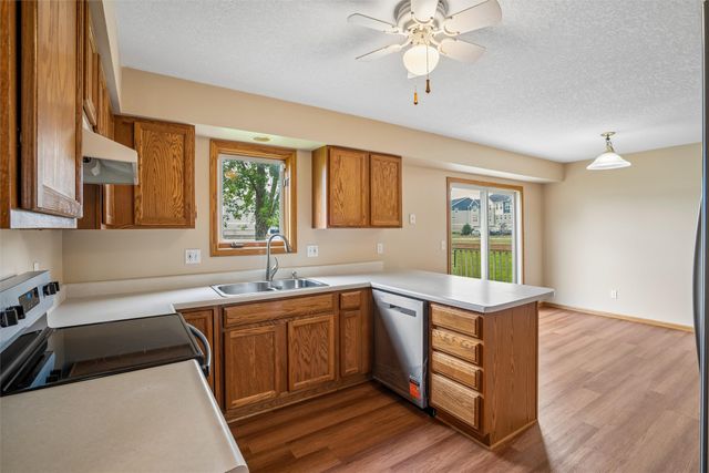 2910 NW 17th Court, Ankeny, IA 50023