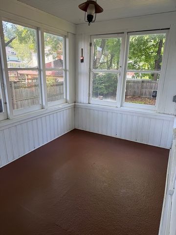 213 Locust St, Holyoke, MA 01040