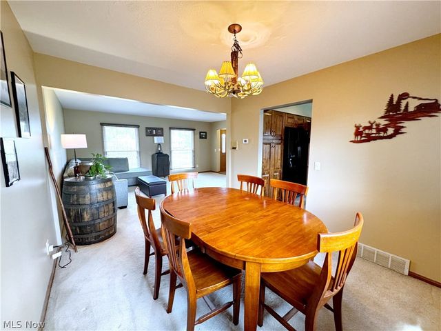 17051 Hunting Meadows Drive, Strongsville, OH 44136