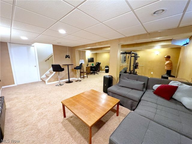17051 Hunting Meadows Drive, Strongsville, OH 44136