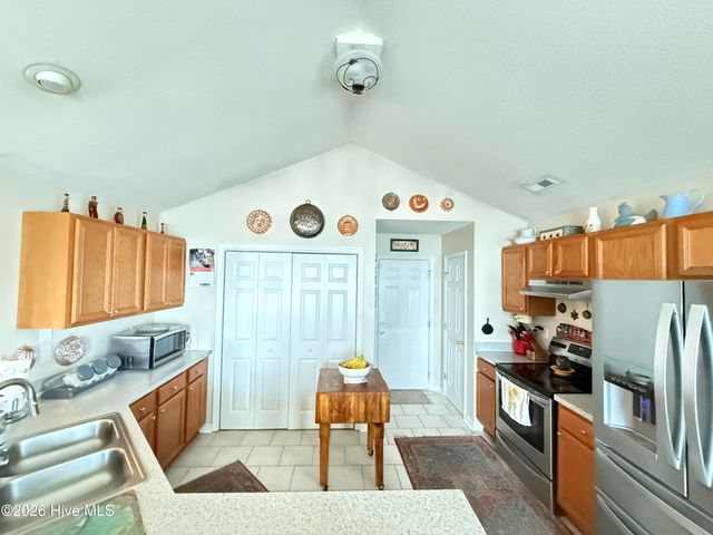 576 Ludford Road, Elizabeth City, NC 27909