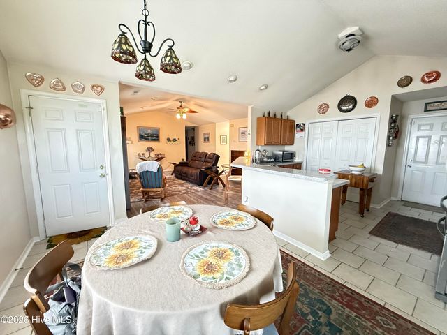 576 Ludford Road, Elizabeth City, NC 27909