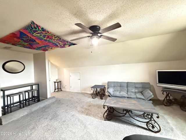 576 Ludford Road, Elizabeth City, NC 27909