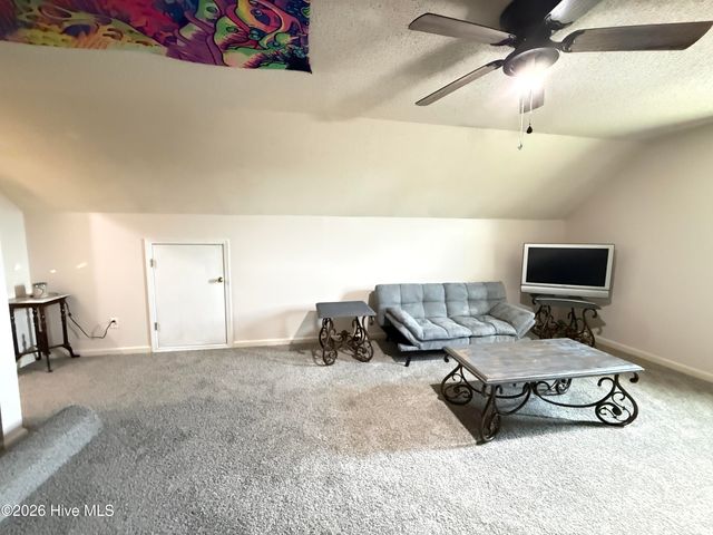 576 Ludford Road, Elizabeth City, NC 27909