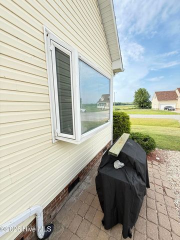 576 Ludford Road, Elizabeth City, NC 27909