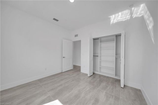 1142 Dutchess ST E, Lehigh Acres, FL 33974