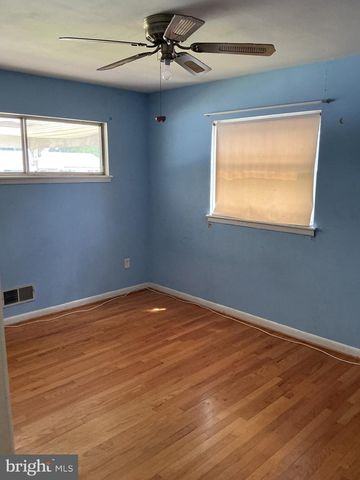 12 HOPKINS ST, Glen Burnie, MD 21061