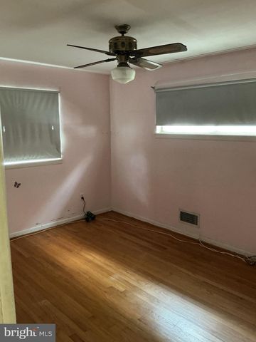 12 HOPKINS ST, Glen Burnie, MD 21061