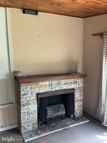 12 HOPKINS ST, Glen Burnie, MD 21061