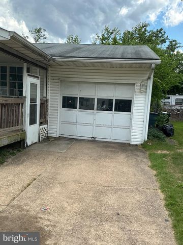 12 HOPKINS ST, Glen Burnie, MD 21061