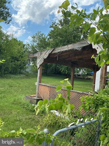 12 HOPKINS ST, Glen Burnie, MD 21061