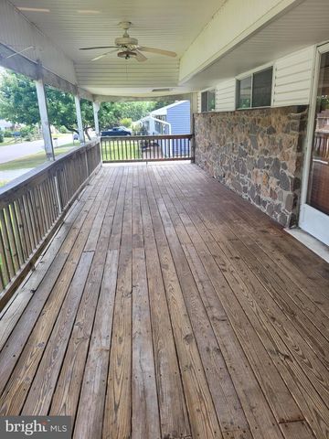 12 HOPKINS ST, Glen Burnie, MD 21061