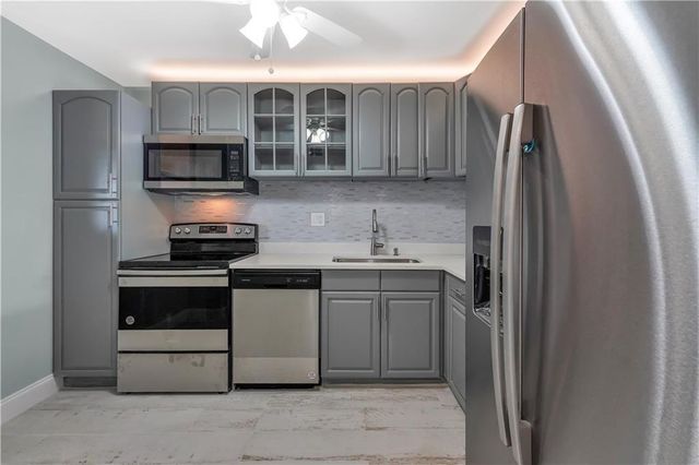 7080 Environ Boulevard 522, Lauderhill, FL 33319