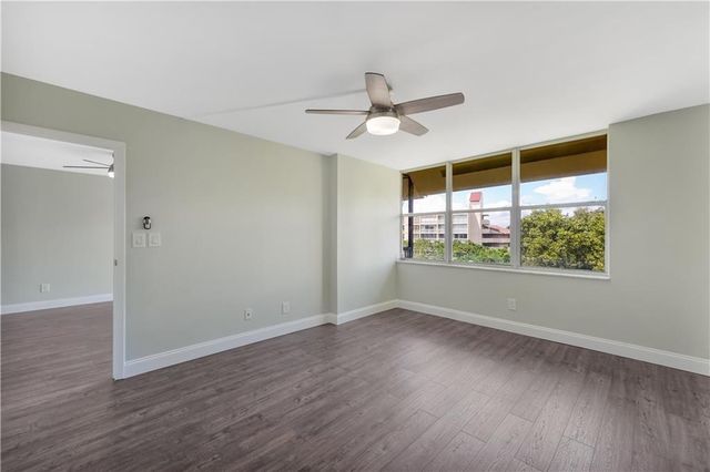 7080 Environ Boulevard 522, Lauderhill, FL 33319