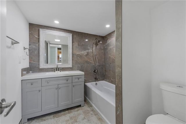 7080 Environ Boulevard 522, Lauderhill, FL 33319