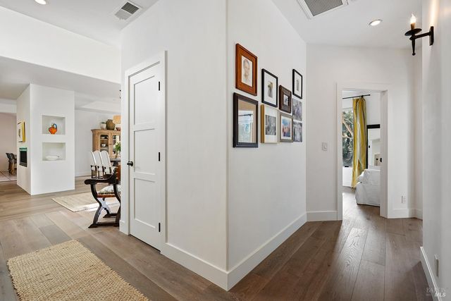 1127 Highland Ranch Rd, Cloverdale, CA 95425