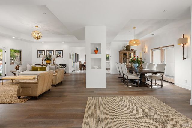 1127 Highland Ranch Rd, Cloverdale, CA 95425