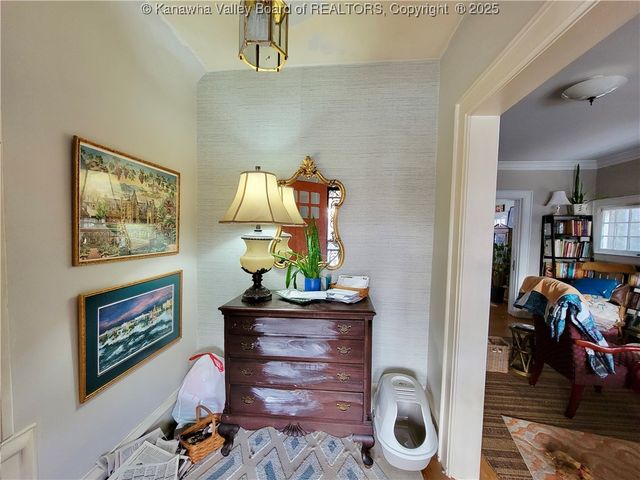 873 Chester Road, Charleston, WV 25302