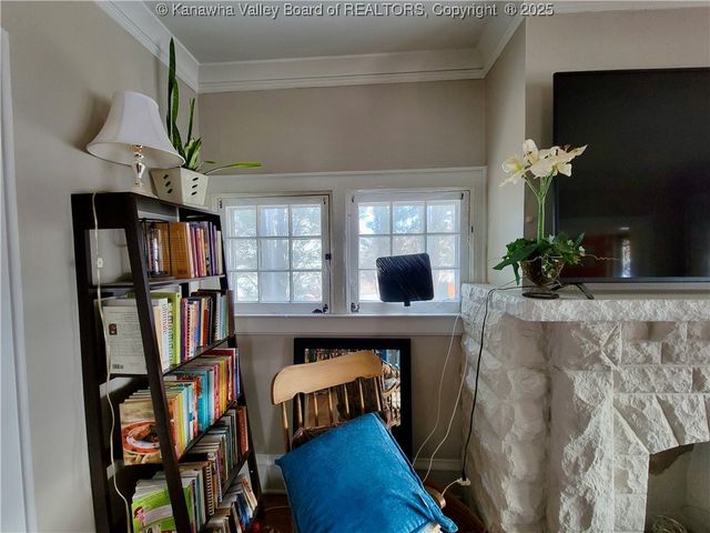 873 Chester Road, Charleston, WV 25302