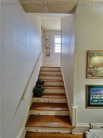 873 Chester Road, Charleston, WV 25302