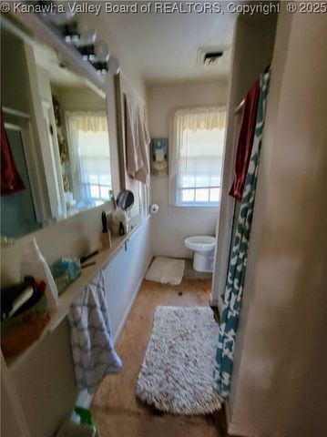 873 Chester Road, Charleston, WV 25302