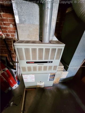 873 Chester Road, Charleston, WV 25302