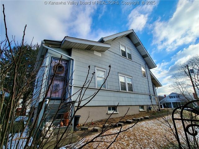 873 Chester Road, Charleston, WV 25302