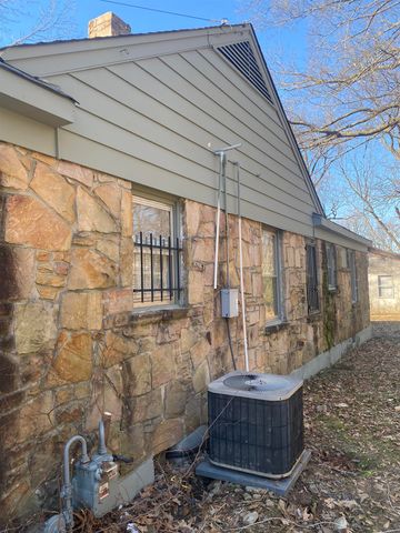 1026 CINDY LN, Memphis, TN 38127